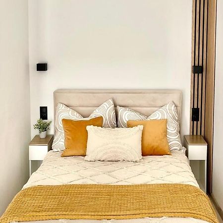 אלק Studio 2 Apartment מראה חיצוני תמונה