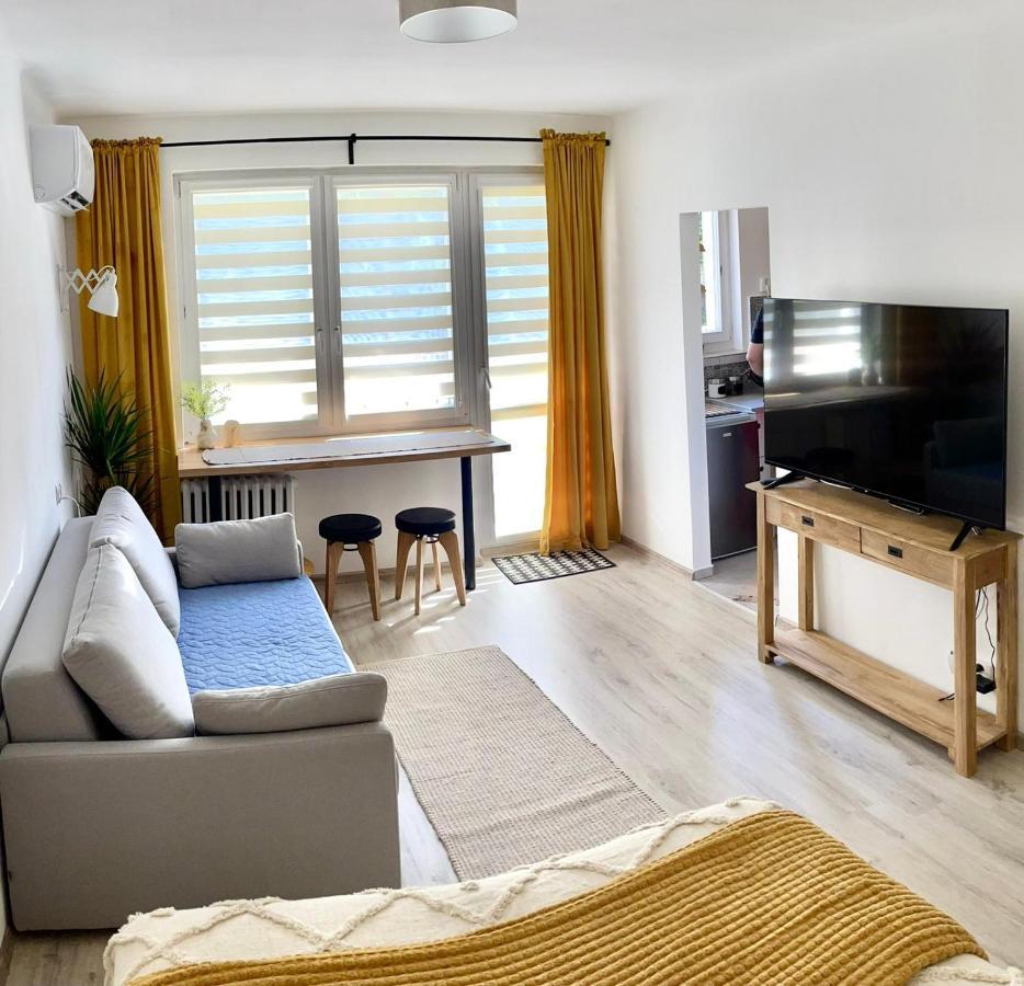 אלק Studio 2 Apartment מראה חיצוני תמונה
