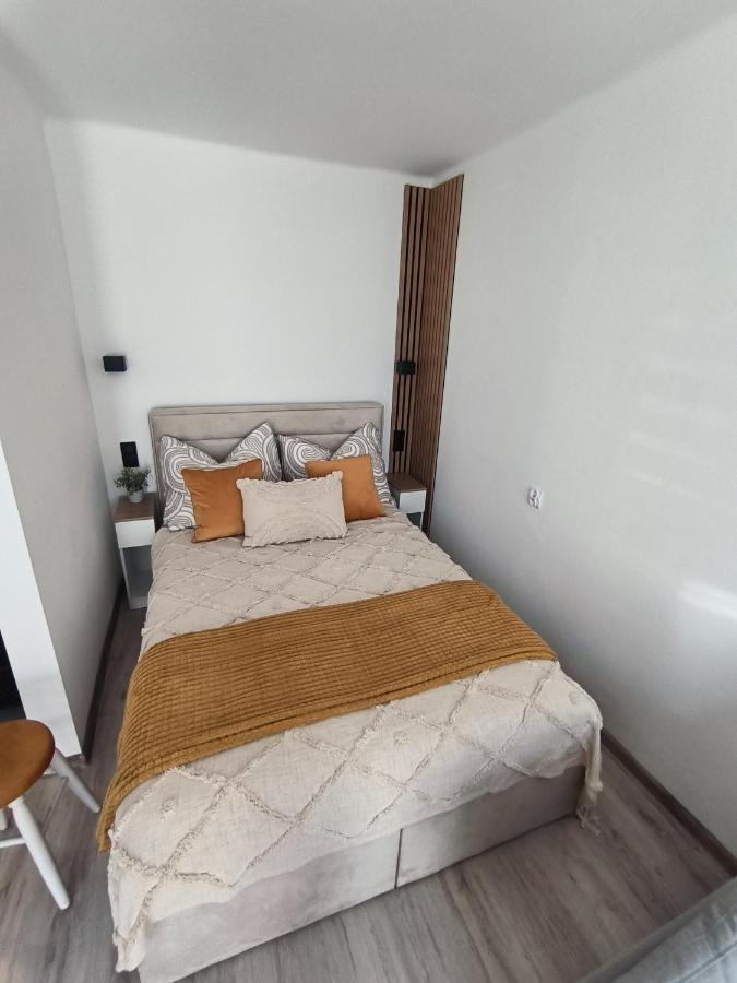 אלק Studio 2 Apartment מראה חיצוני תמונה